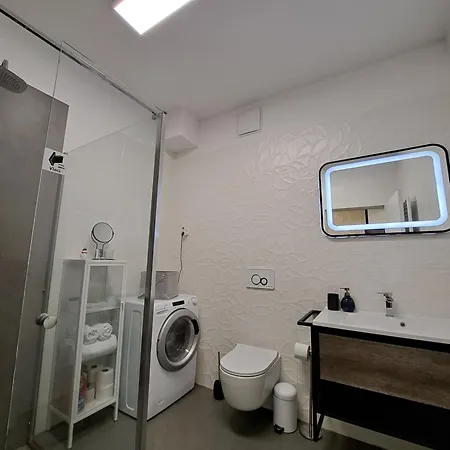 Appartamento Stunning New With Free Parking Near City Centre *