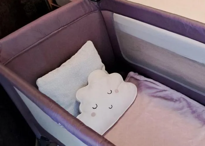 شقة Stunning New With Free Parking Near City Centre *